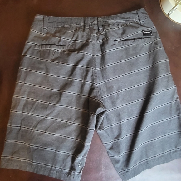 Volcom hybrid shorts - Picture 5 of 7